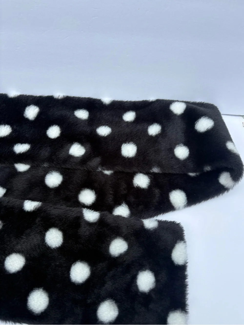 NWOT Anthropologie Unreal Fur Polka Dot Scarf